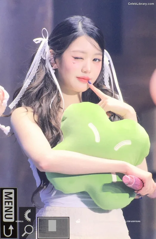 Jang Won-young  장원영 WONYOUNG photo 24 of 5846