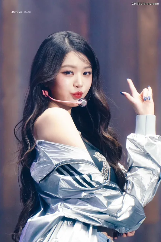 Jang Won-young 장원영 WONYOUNG photo 12 of 5846