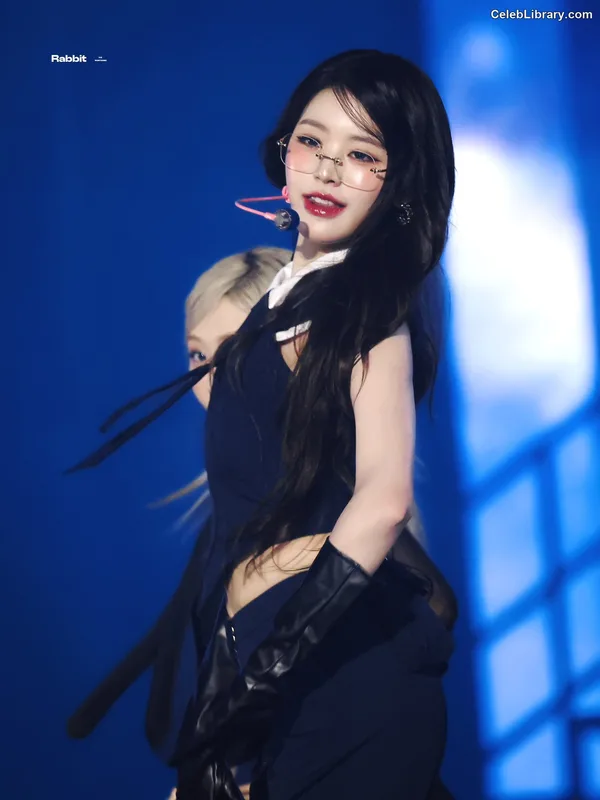 Jang Won-young 장원영 WONYOUNG photo 16 of 5846