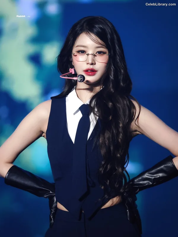 Jang Won-young 장원영 WONYOUNG photo 19 of 5846
