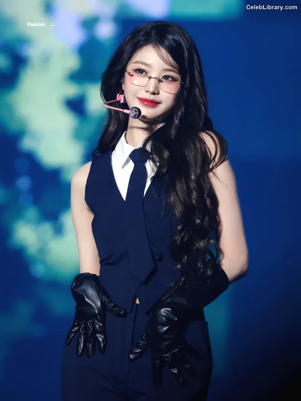 Jang Won-young 장원영 WONYOUNG photo 22 of 5846