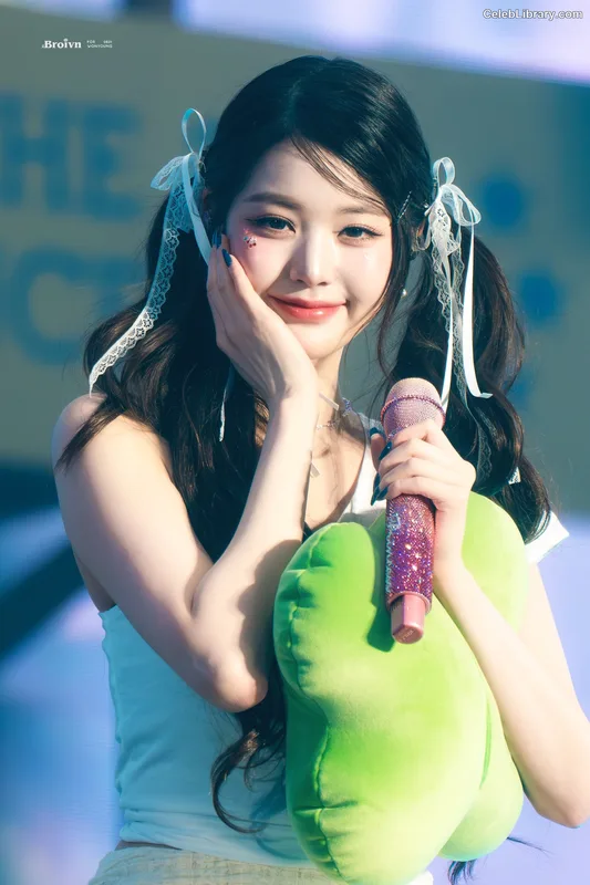 Jang Won-young 장원영 WONYOUNG photo 7 of 5846