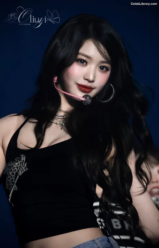Jang Won-young 장원영 WONYOUNG photo 14 of 5846