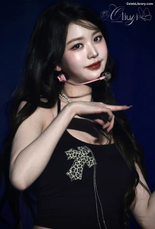 Jang Won-young 장원영 WONYOUNG photo 15 of 5846