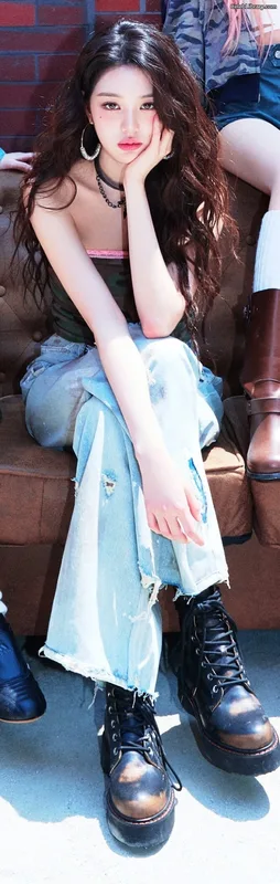 Jang Won-young 장원영 WONYOUNG photo 18 of 5846