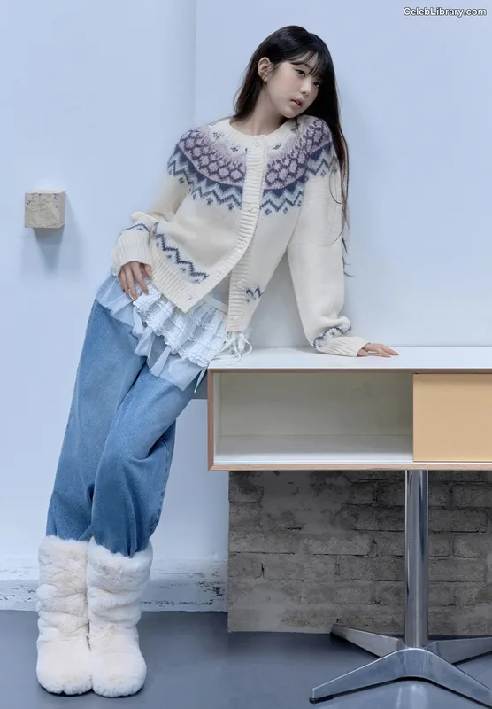 Jang Won-young  장원영 WONYOUNG photo 5 of 5846