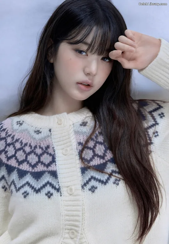 Jang Won-young  장원영 WONYOUNG photo 11 of 5846
