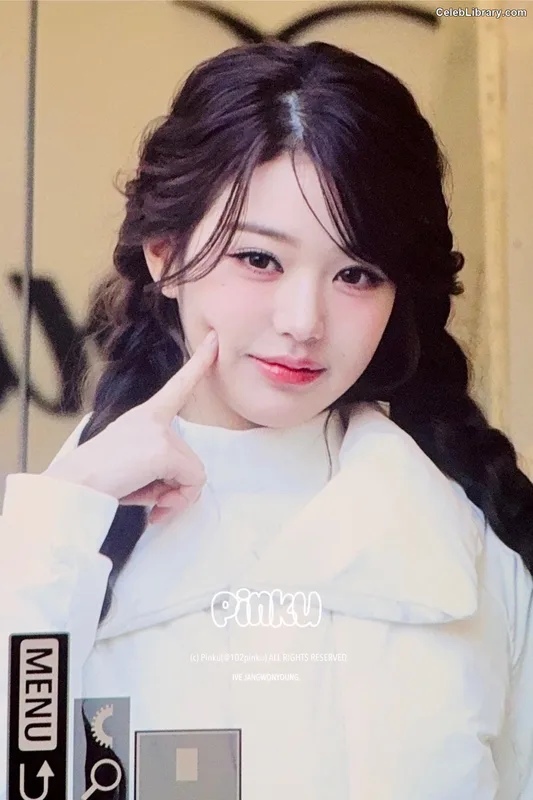 Jang Won-young  장원영 WONYOUNG photo 22 of 5846