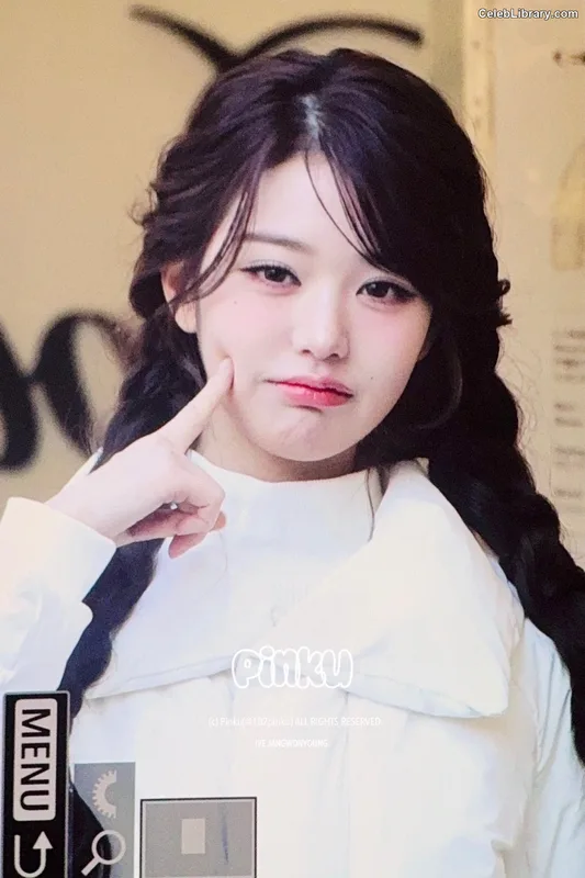 Jang Won-young  장원영 WONYOUNG photo 24 of 5846