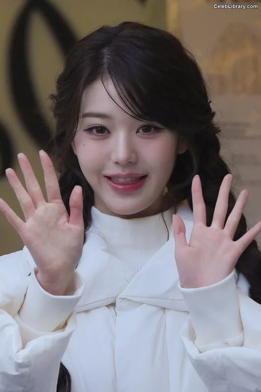 Jang Won-young  장원영 WONYOUNG photo 18 of 5846