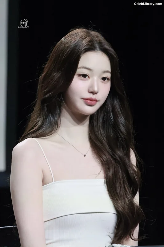 Jang Won-young  장원영 WONYOUNG photo 16 of 5846