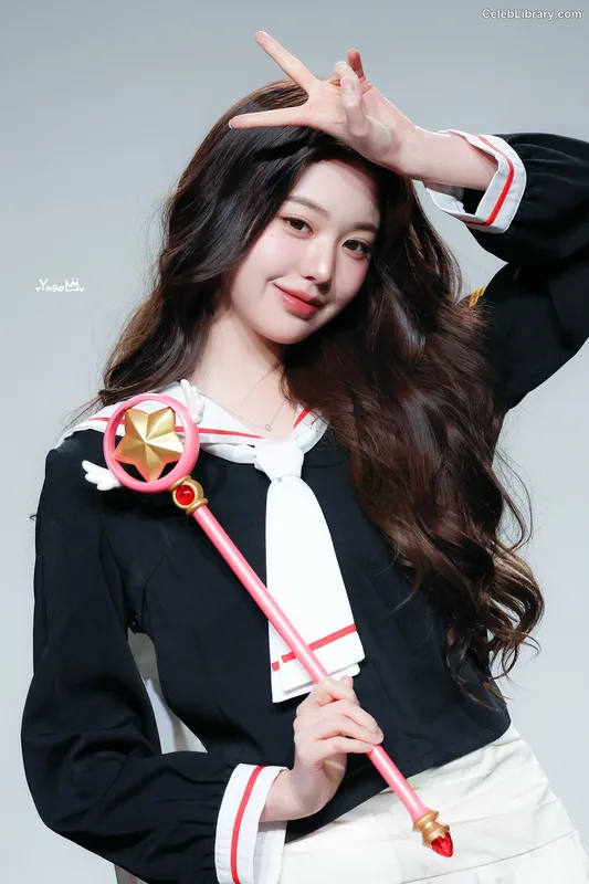 Jang Won-young 장원영 WONYOUNG photo 5 of 5846