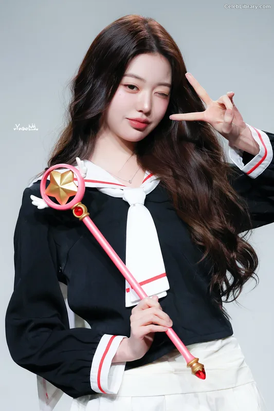 Jang Won-young 장원영 WONYOUNG photo 6 of 5846