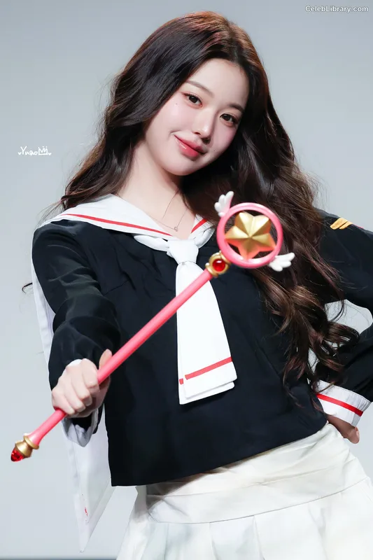 Jang Won-young 장원영 WONYOUNG photo 7 of 5846