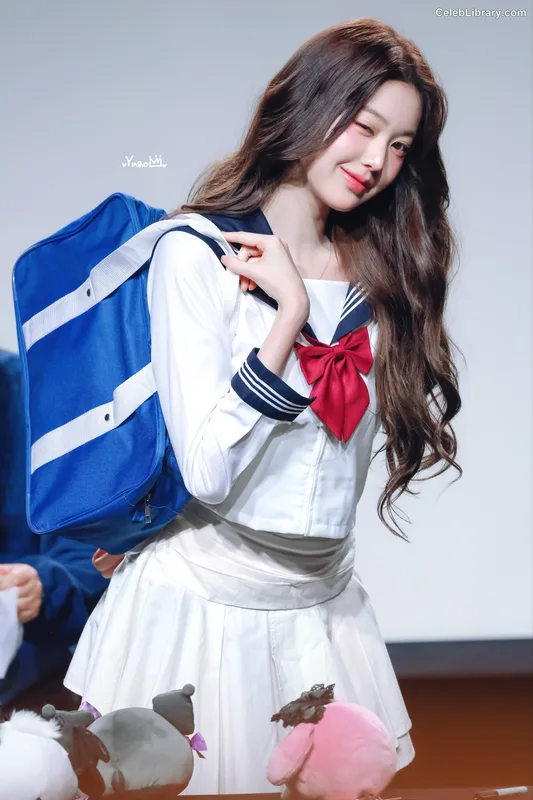 Jang Won-young 장원영 WONYOUNG photo 9 of 5846