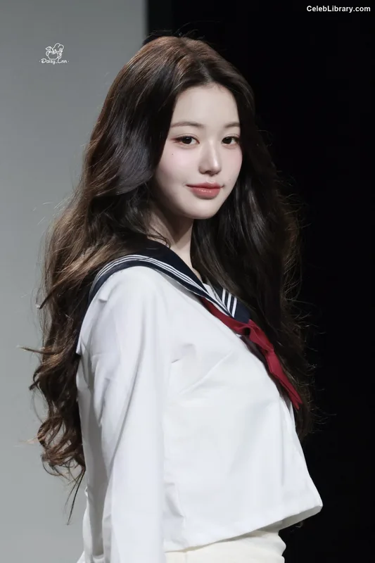 Jang Won-young 장원영 WONYOUNG photo 15 of 5846