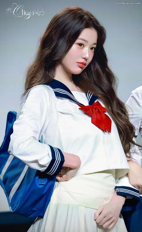 Jang Won-young 장원영 WONYOUNG photo 18 of 5846
