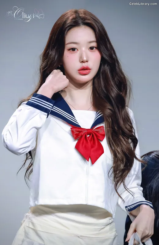 Jang Won-young 장원영 WONYOUNG photo 19 of 5846