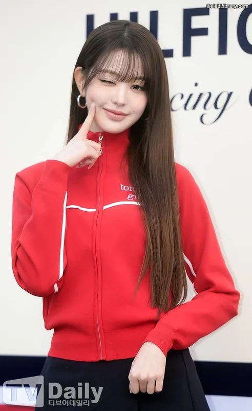 Jang Won-young 장원영 WONYOUNG photo 6 of 5846