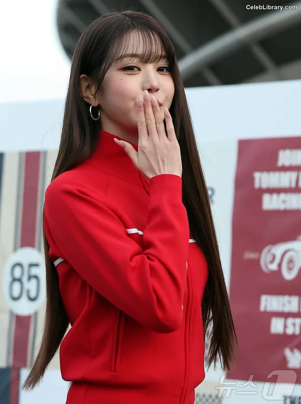Jang Won-young 장원영 WONYOUNG photo 13 of 5846
