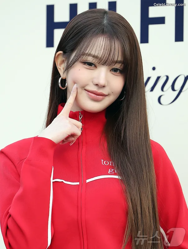 Jang Won-young 장원영 WONYOUNG photo 14 of 5846