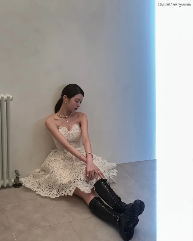 Jang Won-young 장원영 WONYOUNG photo 16 of 5846