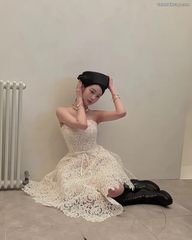 Jang Won-young 장원영 WONYOUNG photo 18 of 5846