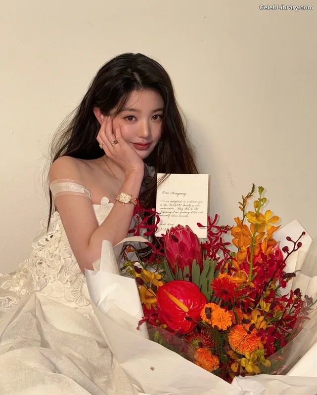 Jang Won-young 장원영 WONYOUNG photo 23 of 5846