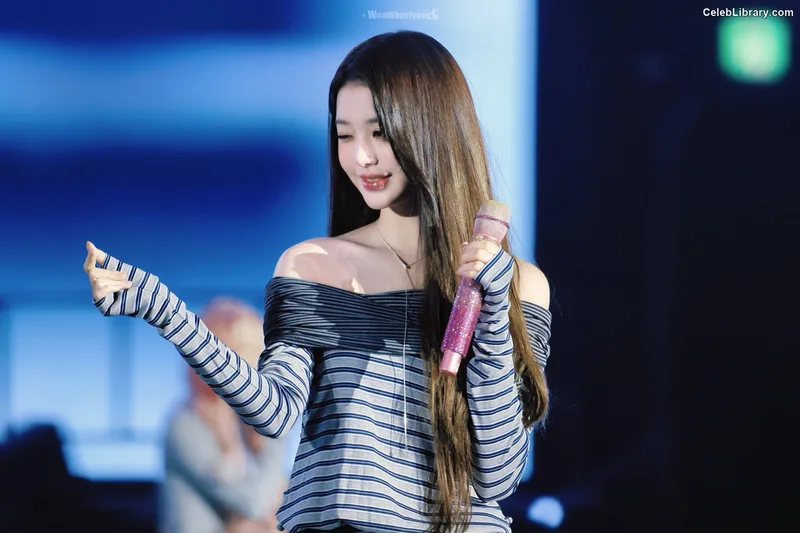 Jang Won-young 장원영 WONYOUNG photo 13 of 5846