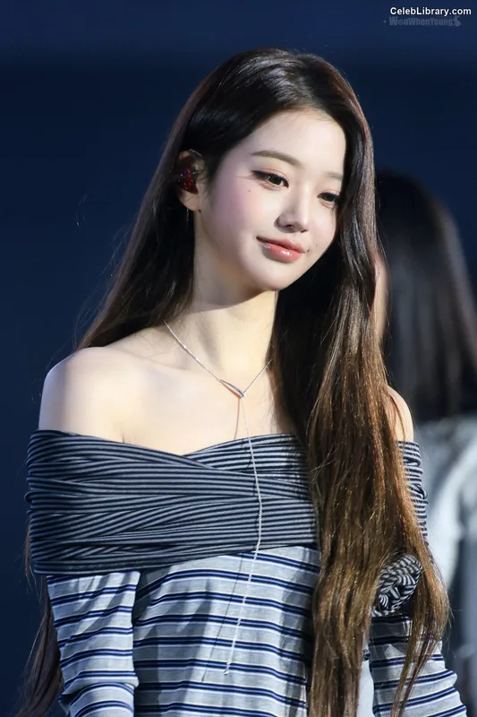 Jang Won-young 장원영 WONYOUNG photo 14 of 5846