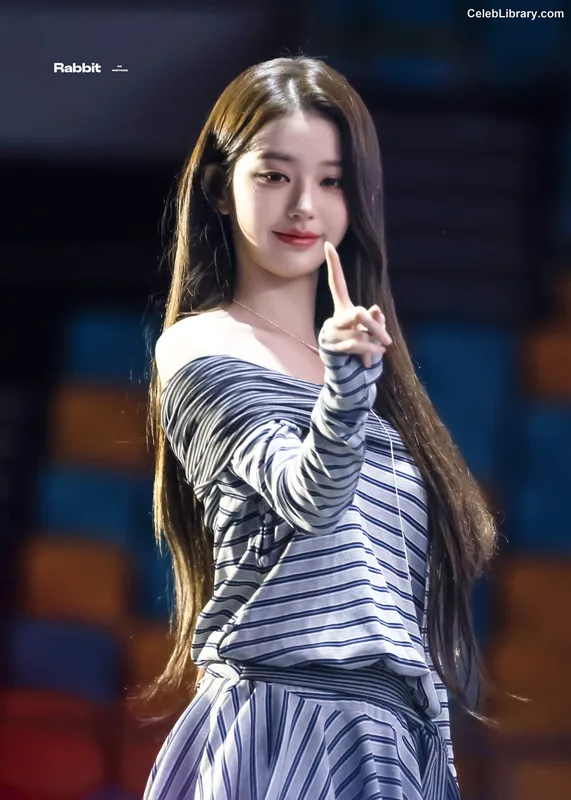 Jang Won-young 장원영 WONYOUNG photo 17 of 5846