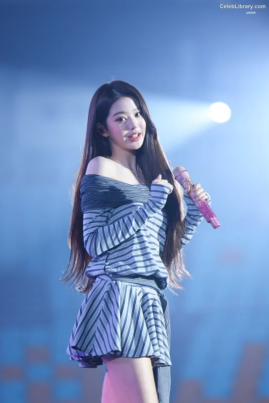 Jang Won-young 장원영 WONYOUNG photo 19 of 5846