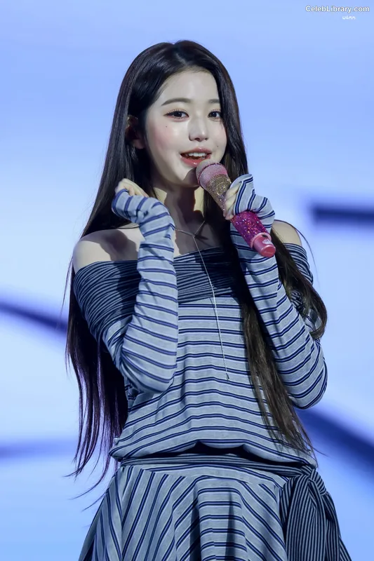 Jang Won-young 장원영 WONYOUNG photo 22 of 5846