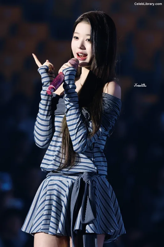 Jang Won-young 장원영 WONYOUNG photo 8 of 5846