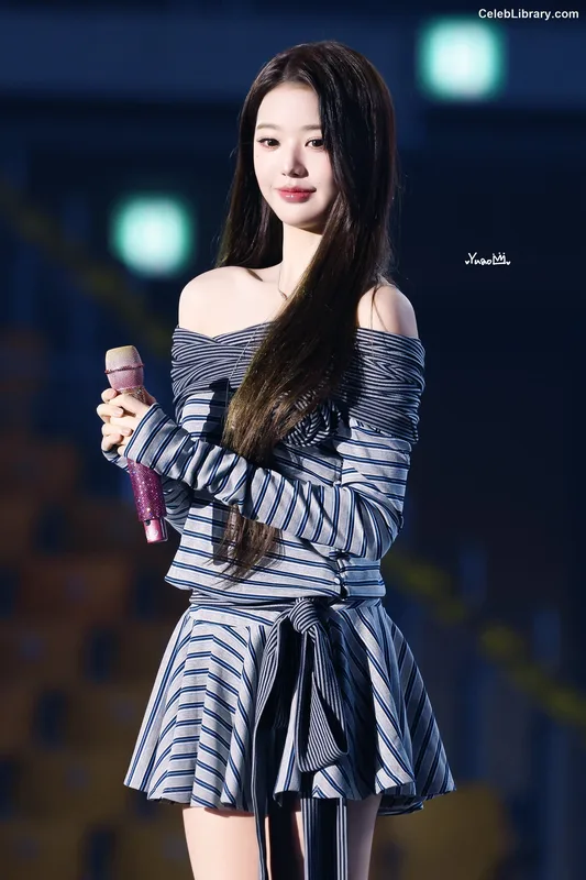 Jang Won-young 장원영 WONYOUNG photo 11 of 5846