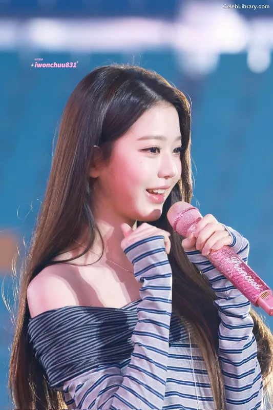 Jang Won-young 장원영 WONYOUNG photo 17 of 5846