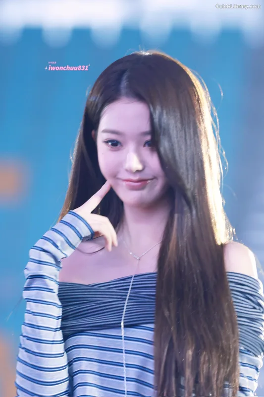 Jang Won-young 장원영 WONYOUNG photo 18 of 5846