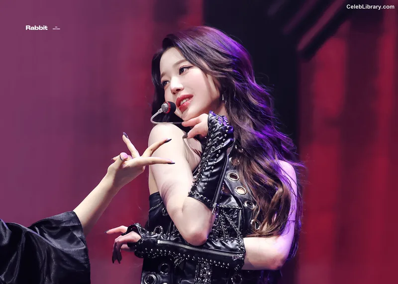 Jang Won-young 장원영 WONYOUNG photo 18 of 5846