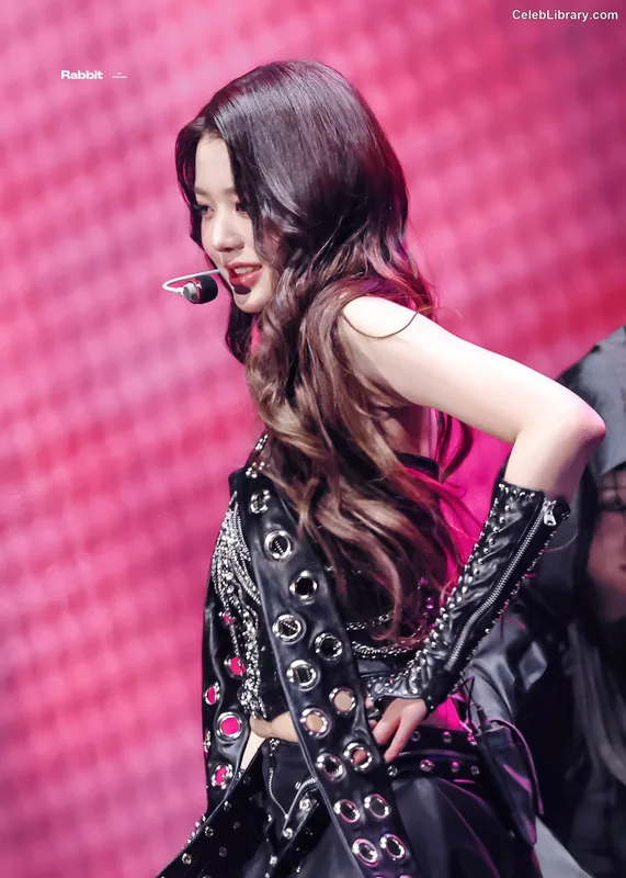 Jang Won-young 장원영 WONYOUNG photo 19 of 5846