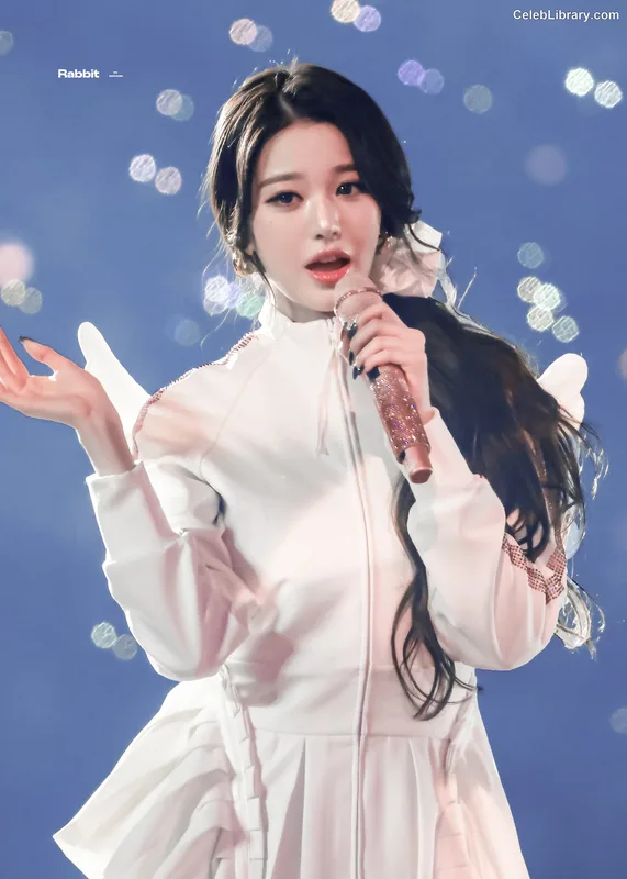 Jang Won-young 장원영 WONYOUNG photo 20 of 5846