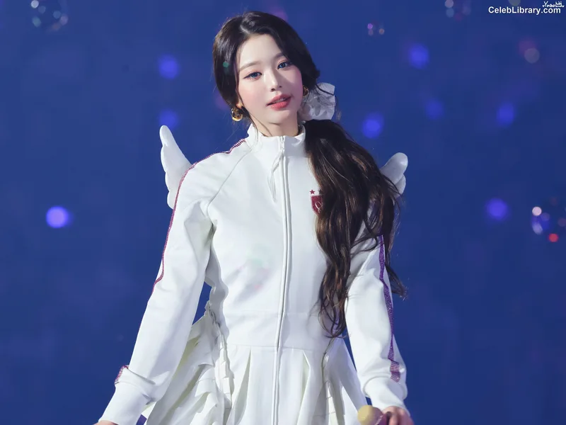 Jang Won-young 장원영 WONYOUNG photo 24 of 5846