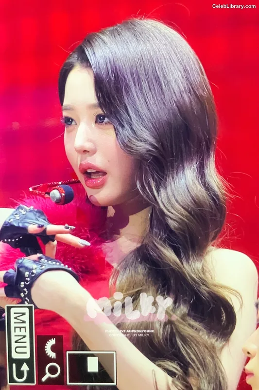 Jang Won-young 장원영 WONYOUNG photo 6 of 5846