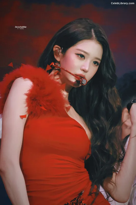 Jang Won-young 장원영 WONYOUNG photo 19 of 5846