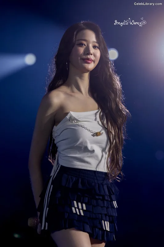 Jang Won-young 장원영 WONYOUNG photo 20 of 5846