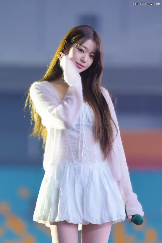 Jang Won-young  장원영 WONYOUNG photo 13 of 5846