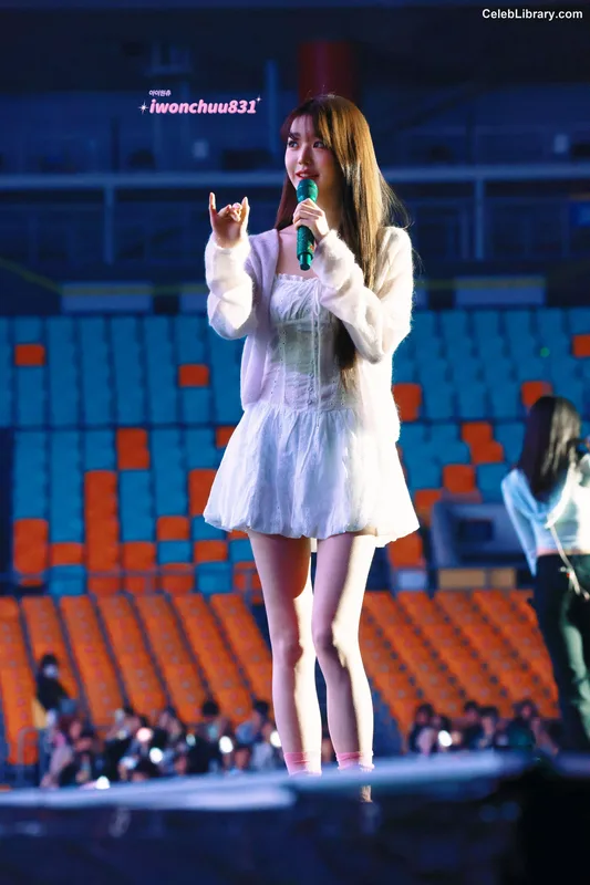 Jang Won-young  장원영 WONYOUNG photo 16 of 5846