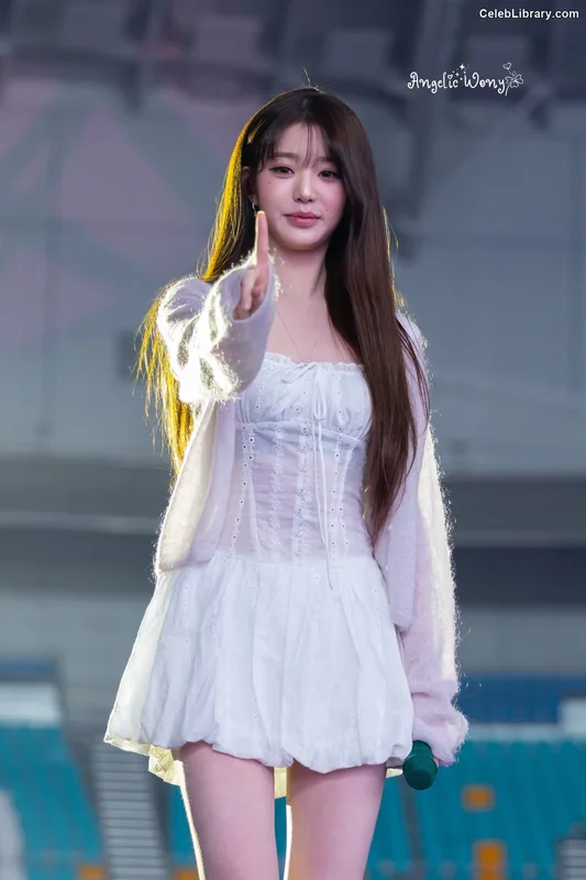Jang Won-young  장원영 WONYOUNG photo 22 of 5846
