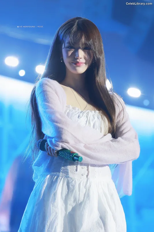 Jang Won-young  장원영 WONYOUNG photo 6 of 5846