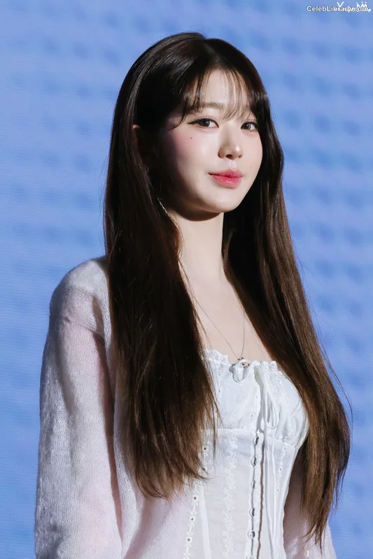 Jang Won-young  장원영 WONYOUNG photo 14 of 5846