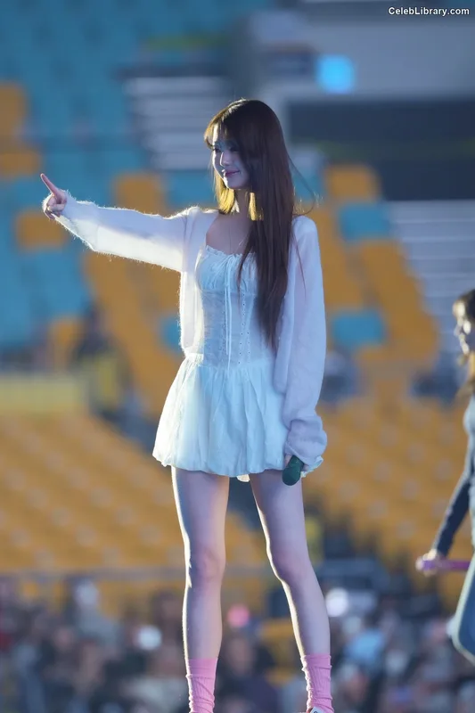 Jang Won-young  장원영 WONYOUNG photo 19 of 5846